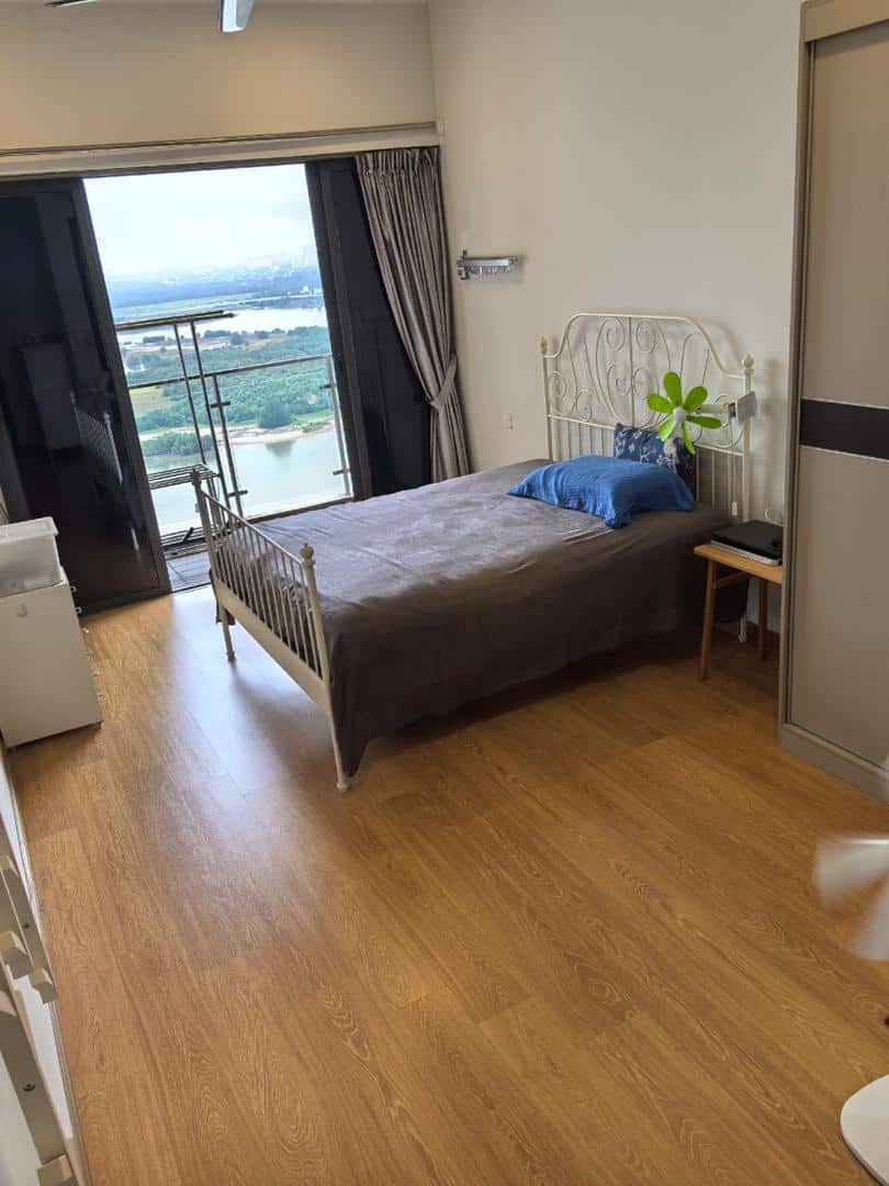 Condo Royal Strand @ Country Garden Danga Bay 7
