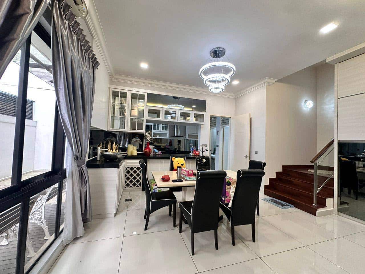 Three Storey Cluster Canal Garden South Horizon Hills 4