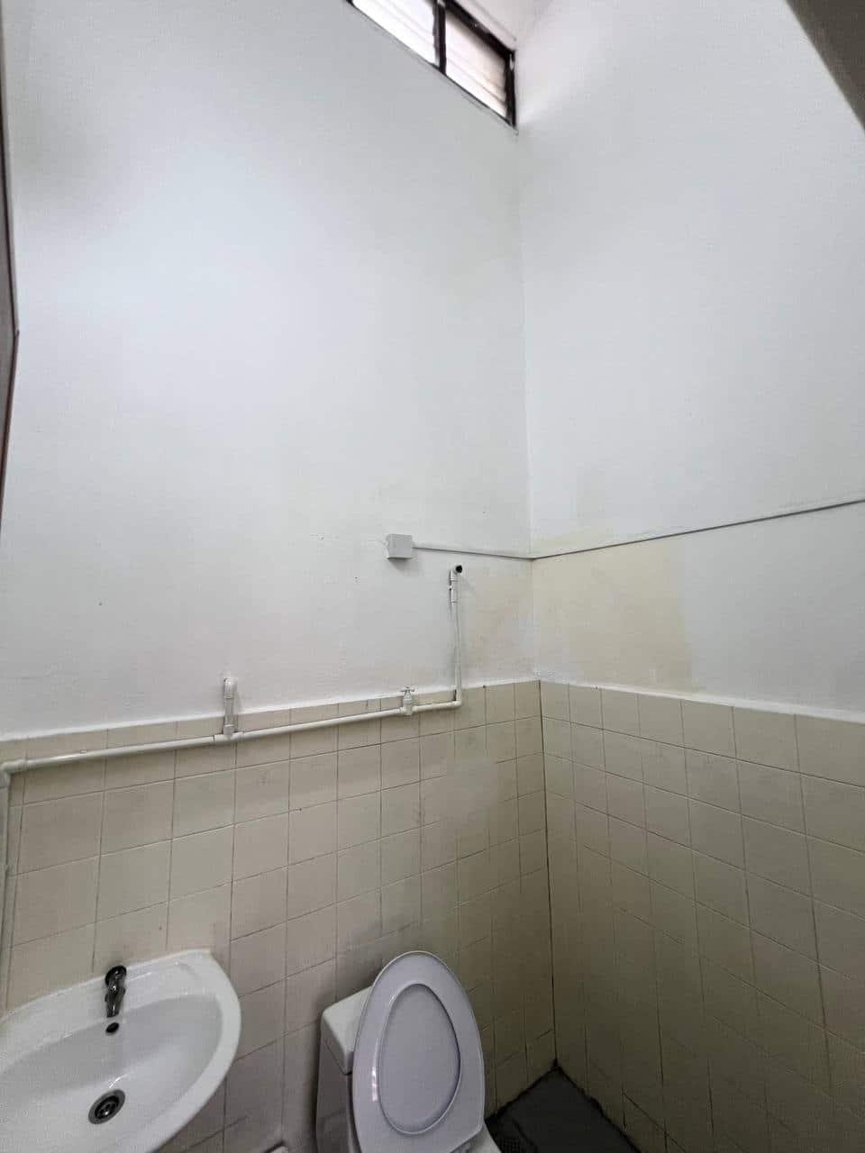 Single Storey Terrace Desa Cemerlang 10