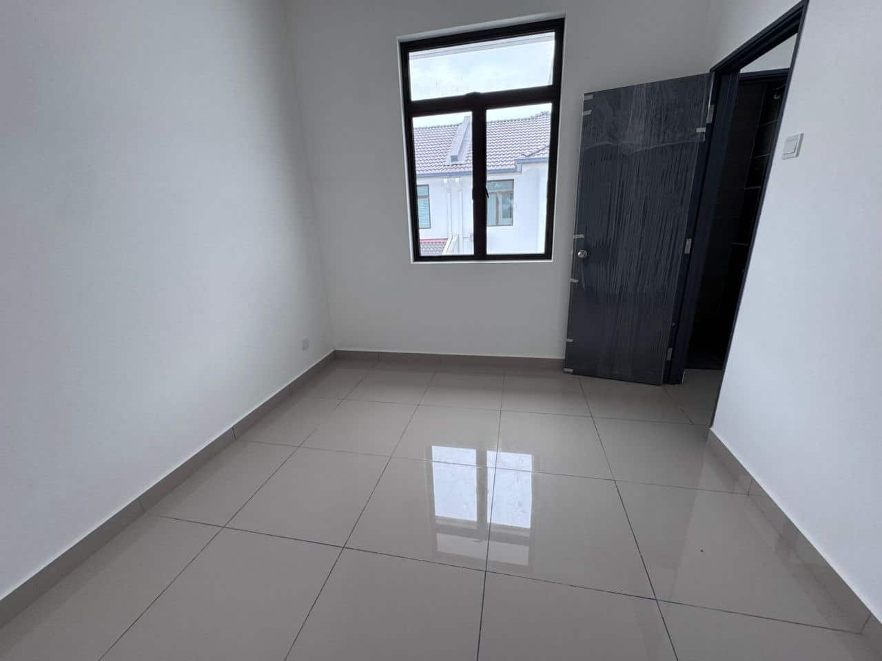 3-Storey Cluster Nusa Sentral 4
