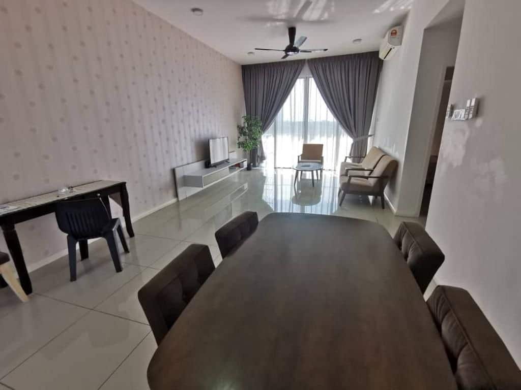 Apartment Senibong Cove 1