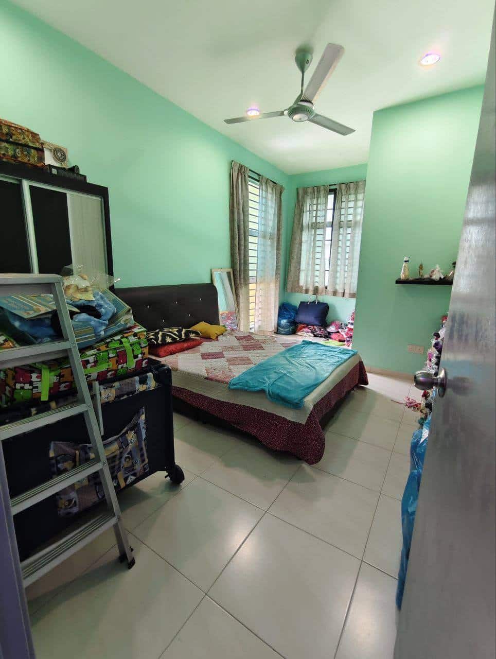 Double Storey Corner Lot Nusa Sentral 7