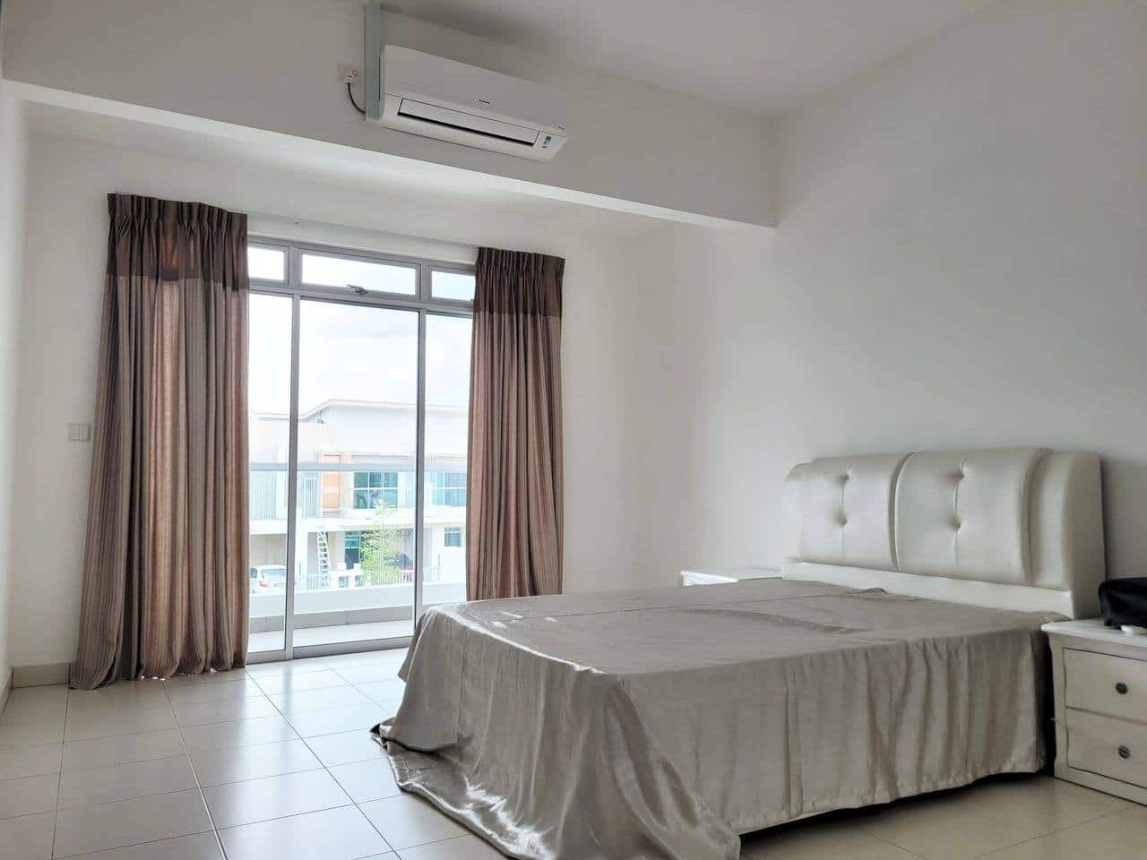 Double Storey Terrace Aspira Lakehomes Gelang Patah 4