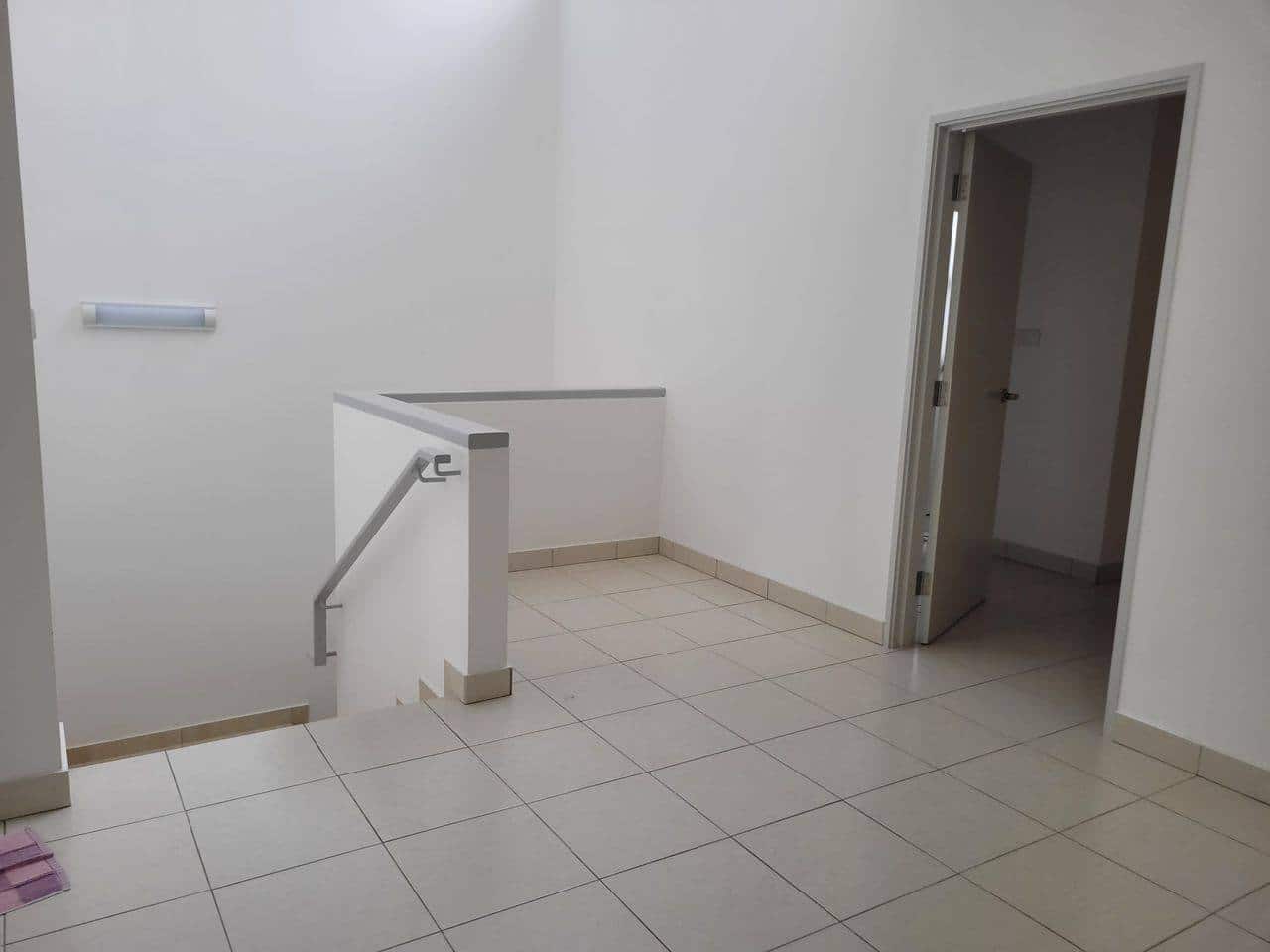 Double Storey Terrace Aspira Lakehomes Gelang Patah 5
