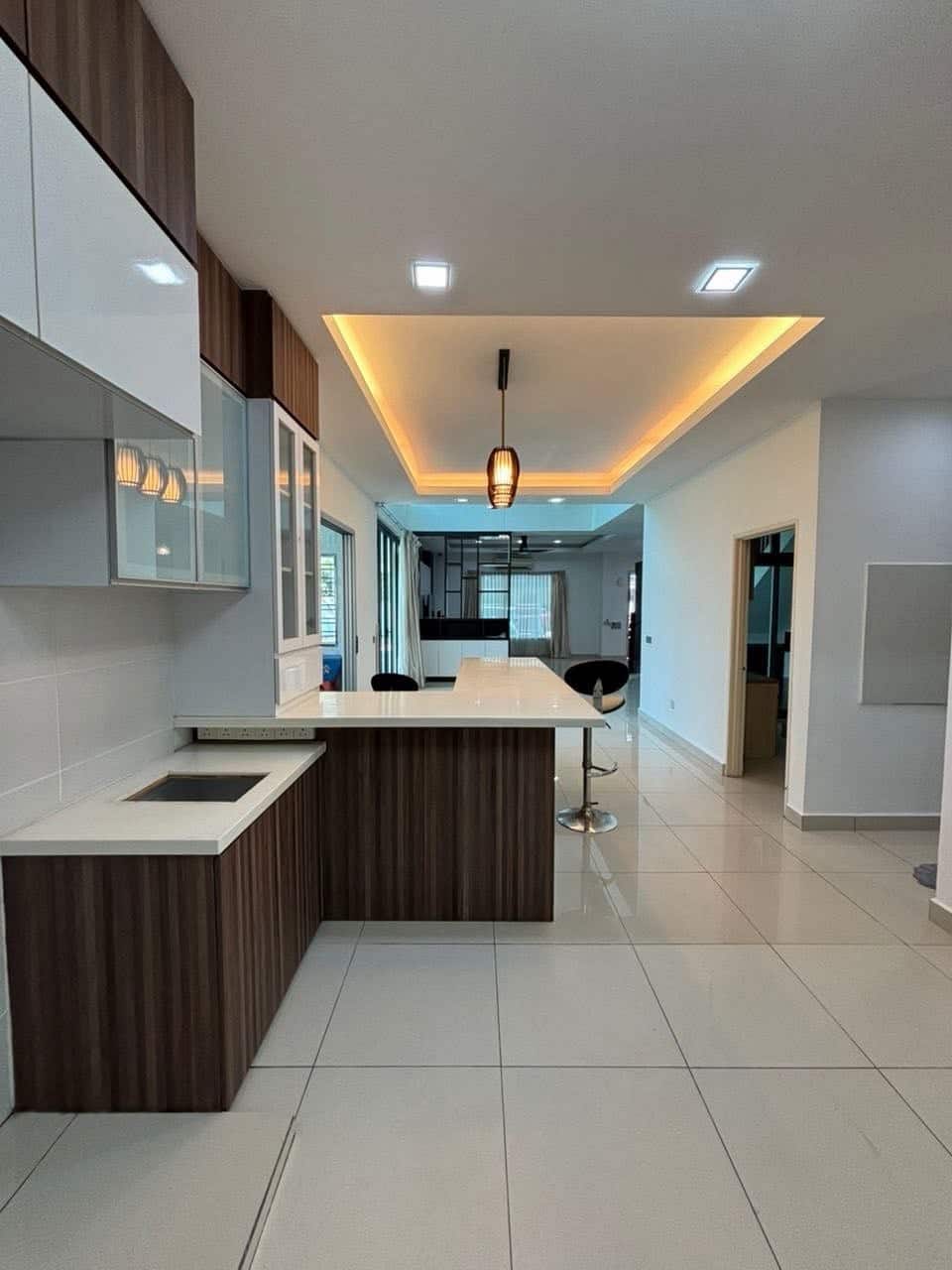 2.5 Storey corner lot Sutera Utama 6