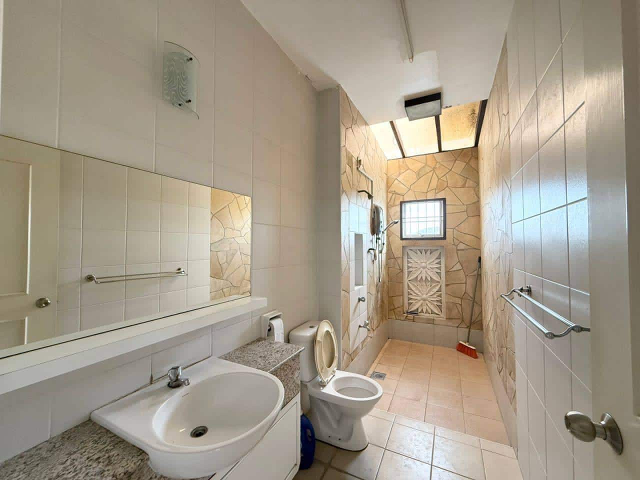 2.5 Storey Terrace Impian Emas 10