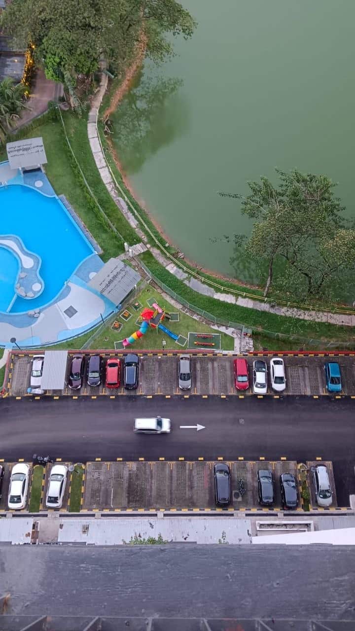 Serviced Apartment Taman Austin Perdana 6