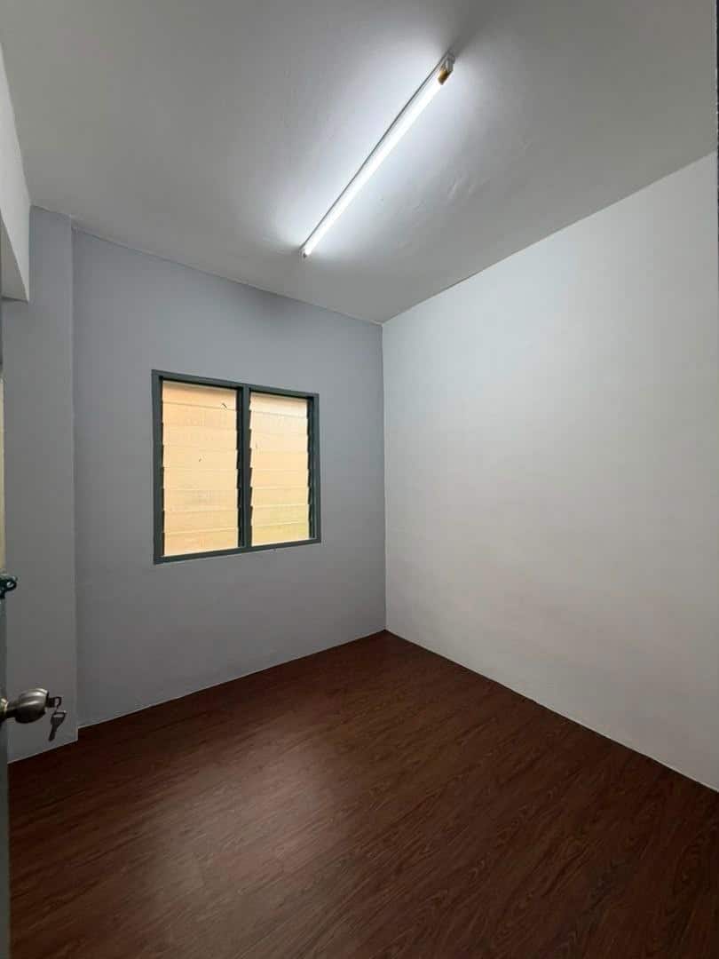 Flat Taman Desa Skudai 4