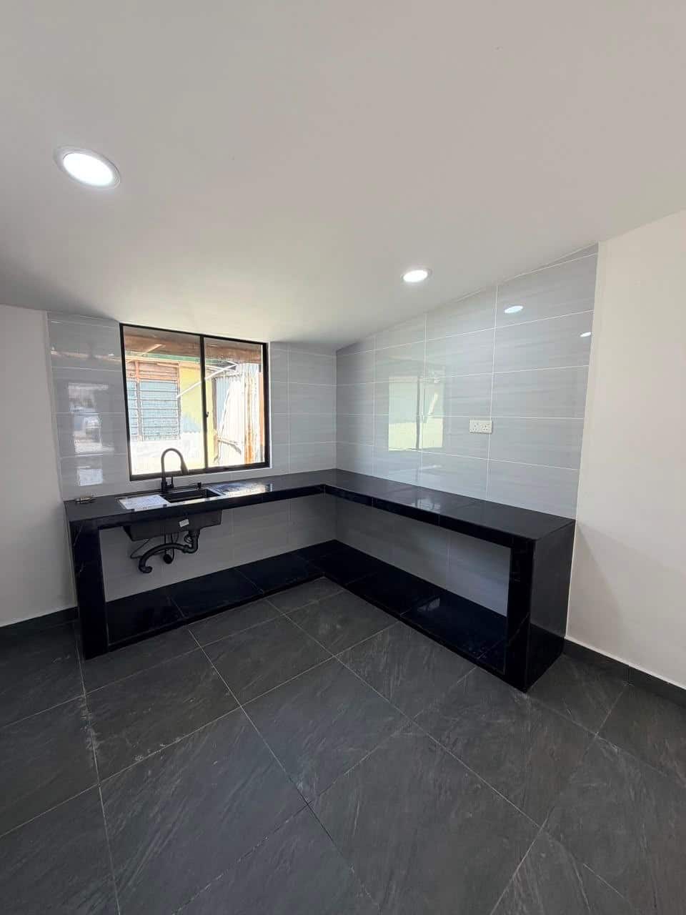 Single storey low cost Jalan Melor 4 8