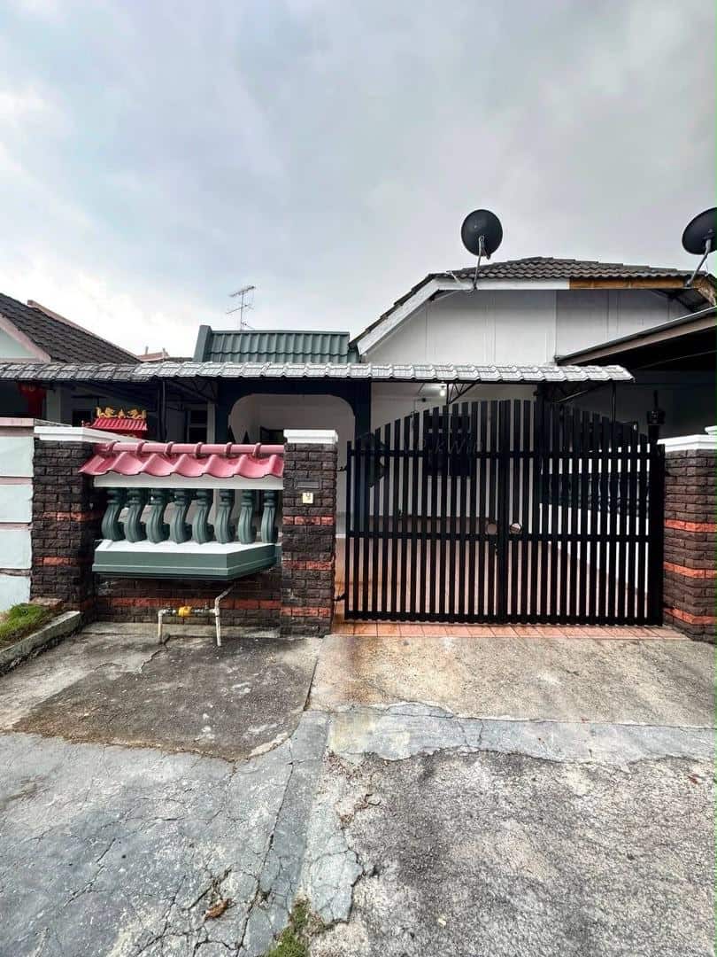 Single Storey Terrace House Taman Universiti 1