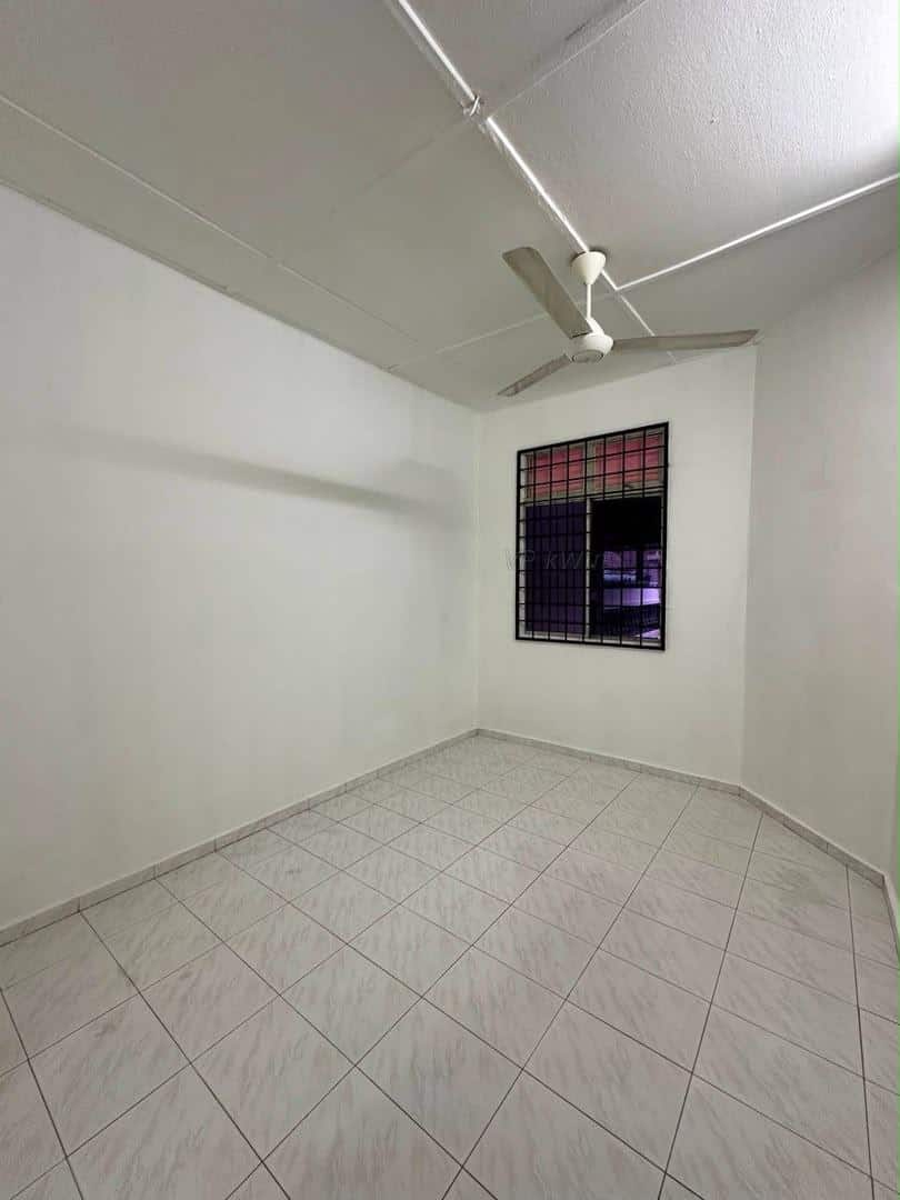 Single Storey Terrace House Taman Universiti 4