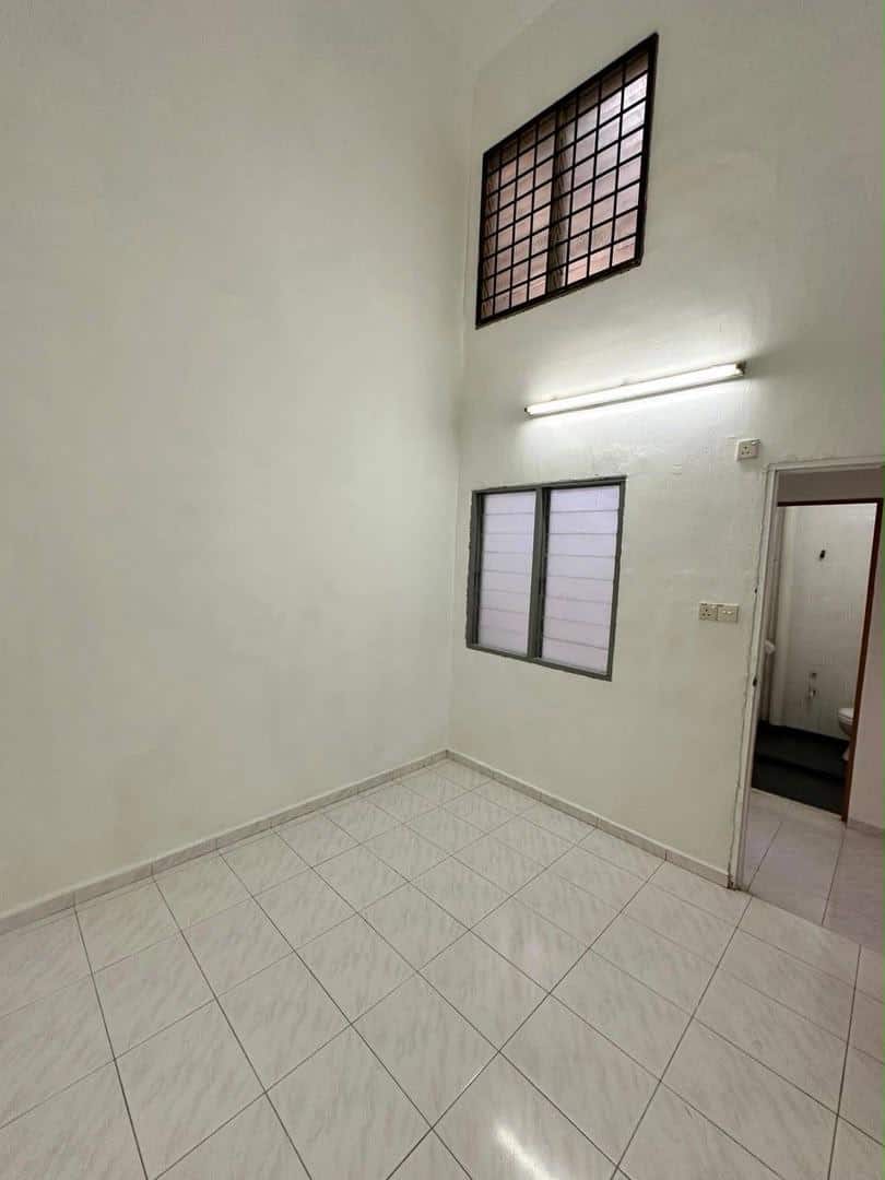 Single Storey Terrace House Taman Universiti 9