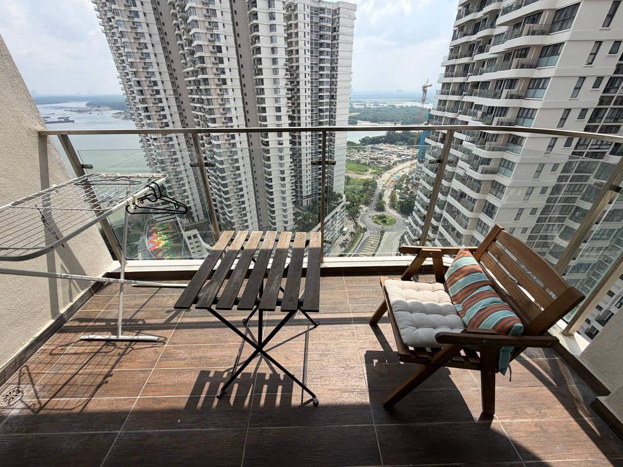 Condo Country Garden Danga Bay