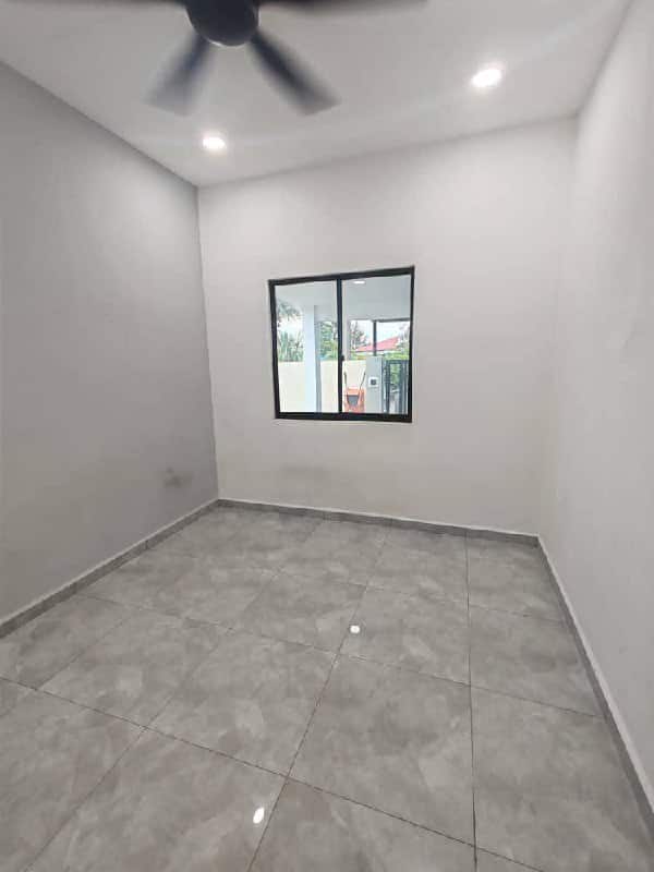 Single Storey Corner Taman Universiti 7