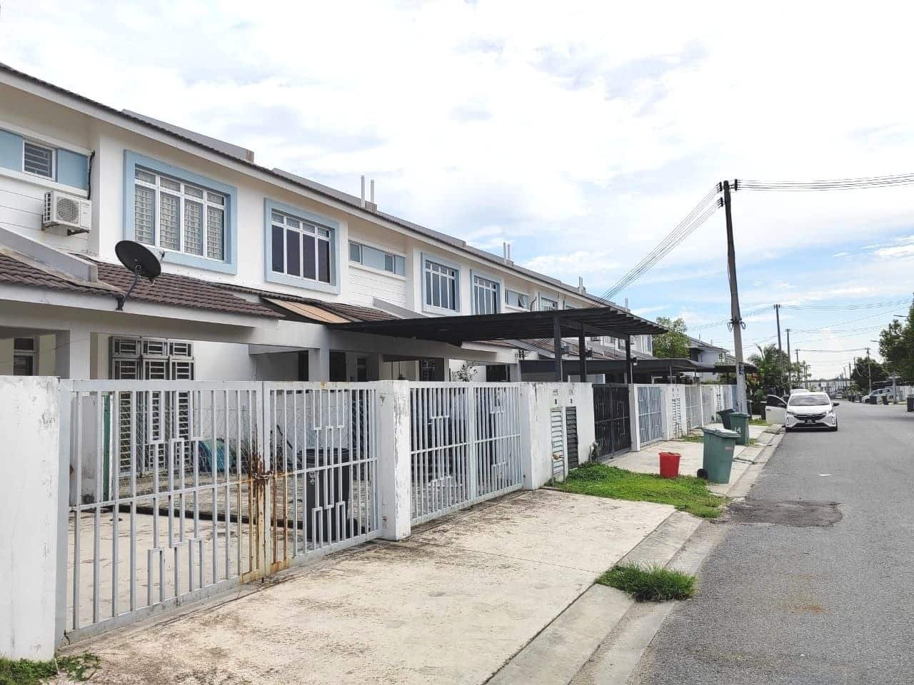 Double Storey Medium Cost Taman Laman Setia 3