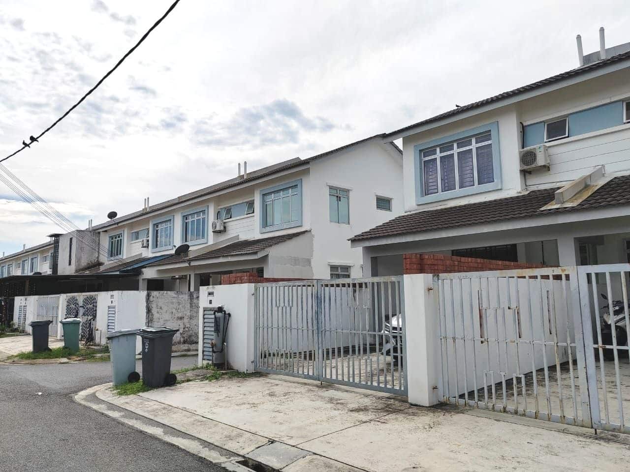 Double Storey Medium Cost Taman Laman Setia 6