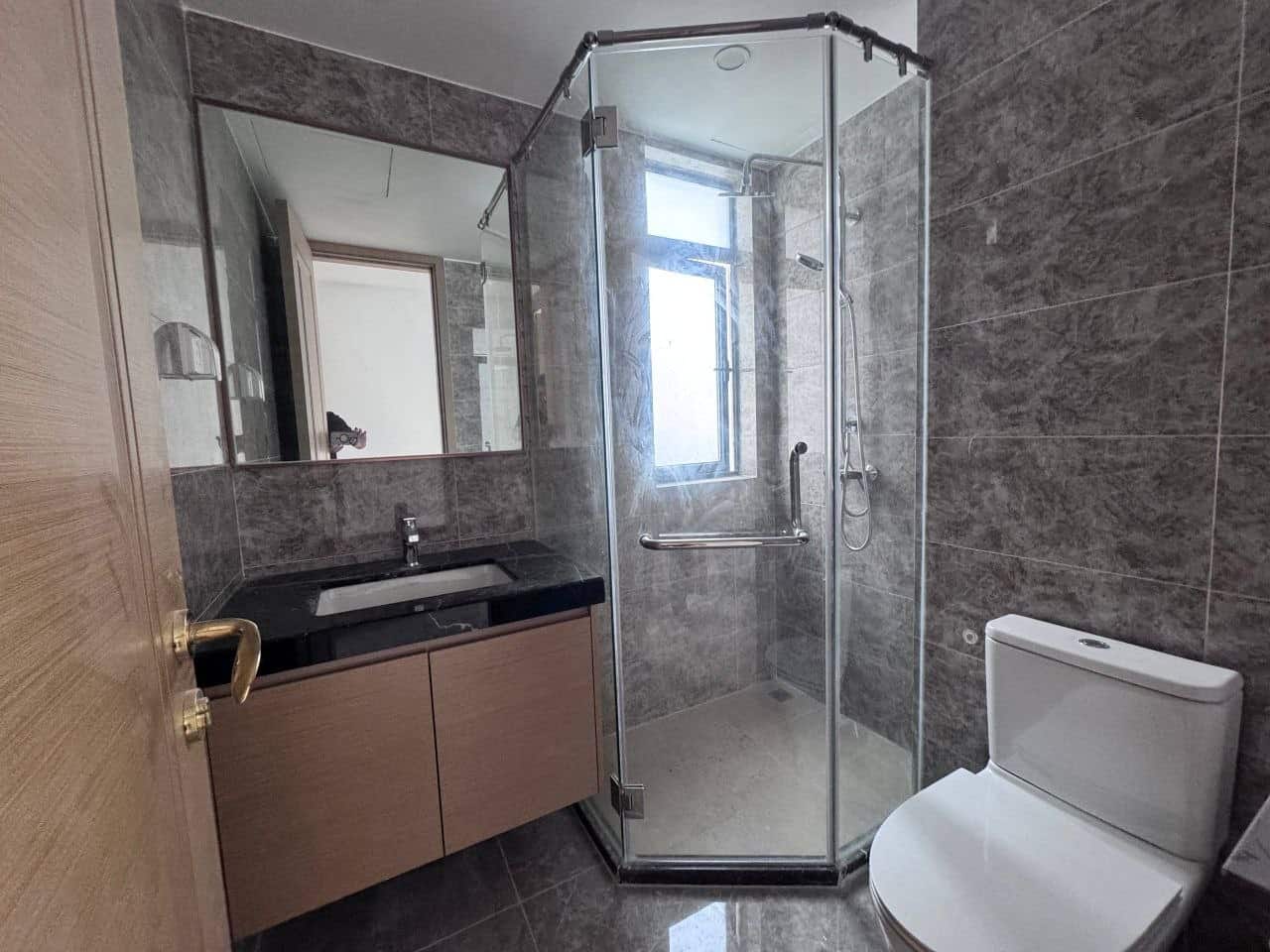Condo R&F Princess Cove Phase 2 9