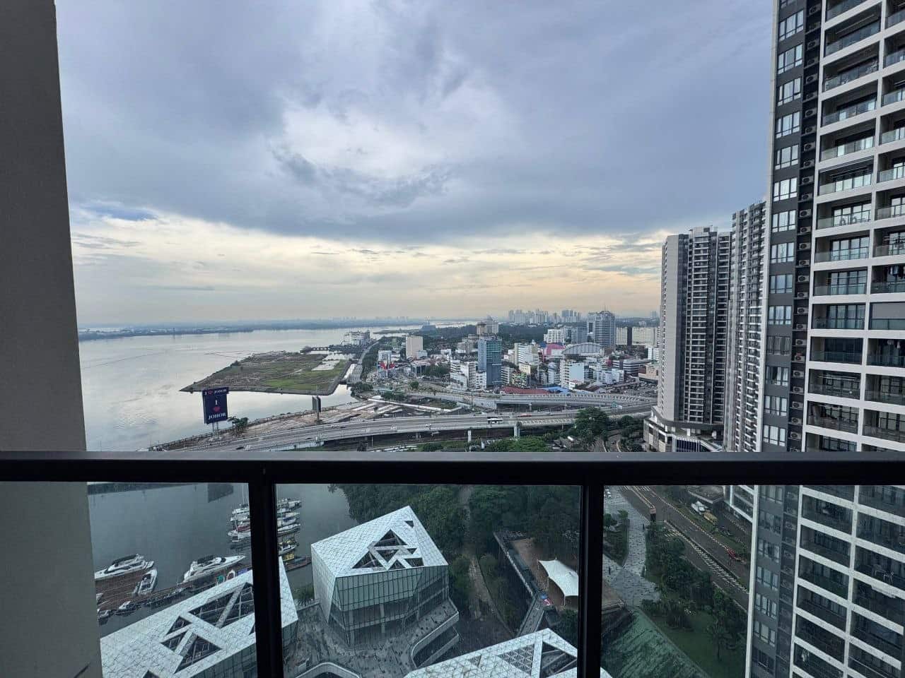 Condo R&F Princess Cove Phase 2 3