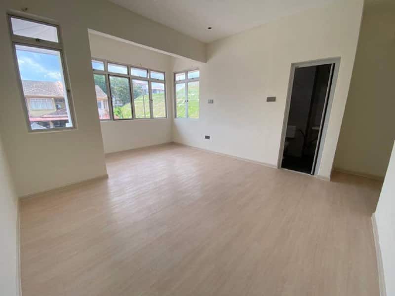 Double Storey Terrace House Permas Jaya 4