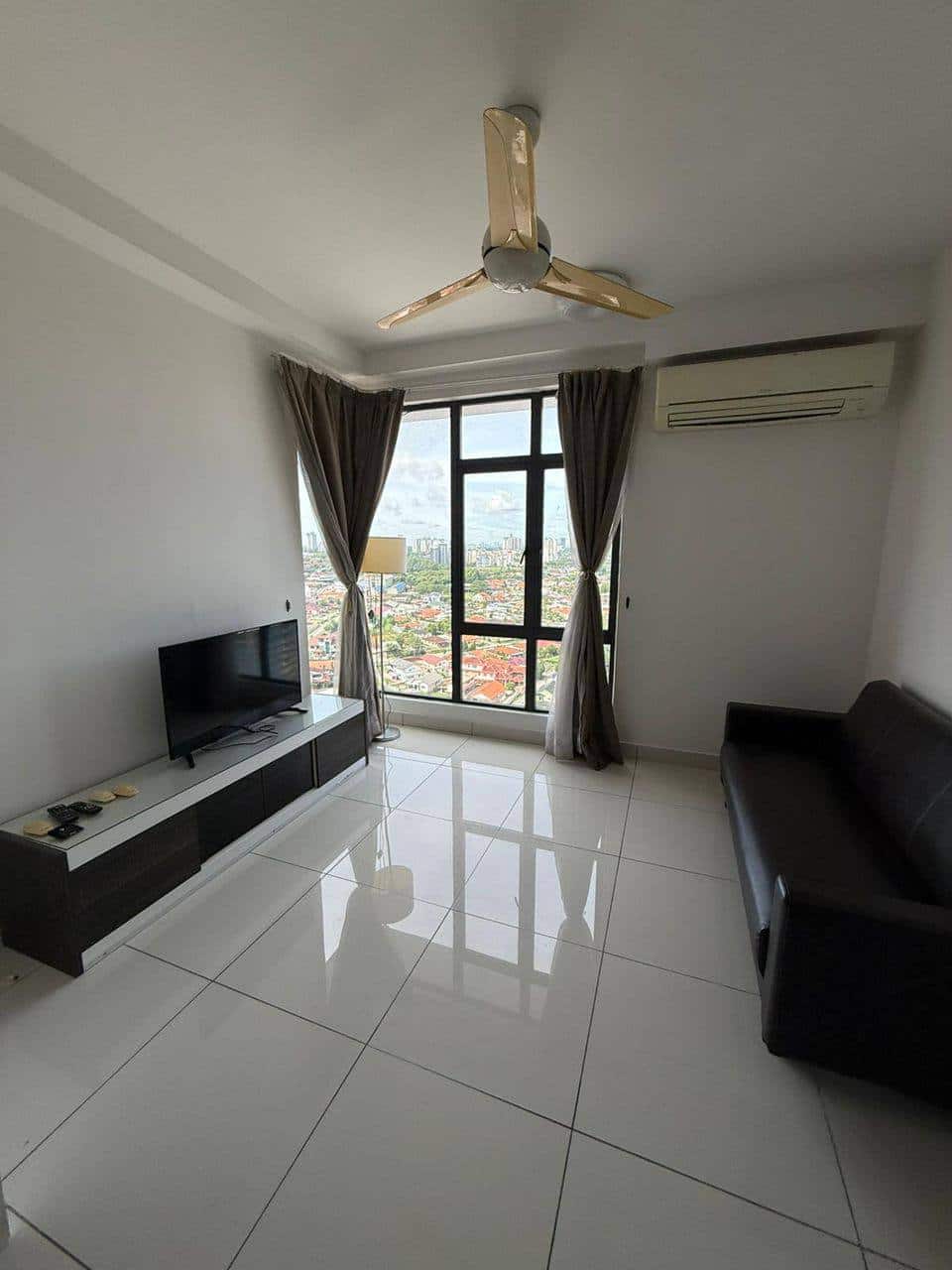 Condo One Tebrau 1