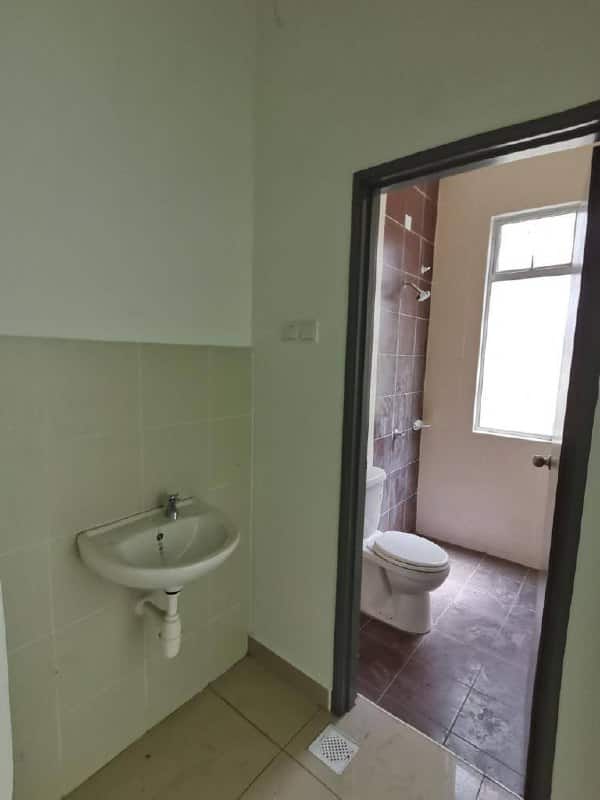 Double Storey Cluster House Taman Scientex Kulai 2 7