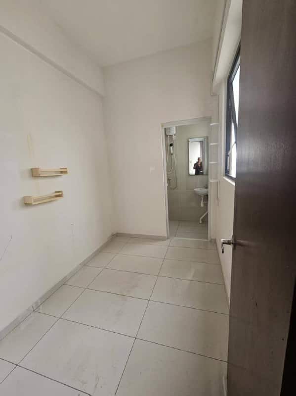 Condo Country Garden Danga Bay 9