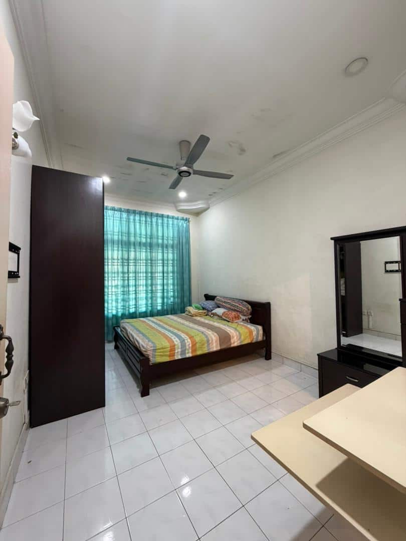 Single Storey Terrace Taman Molek 3