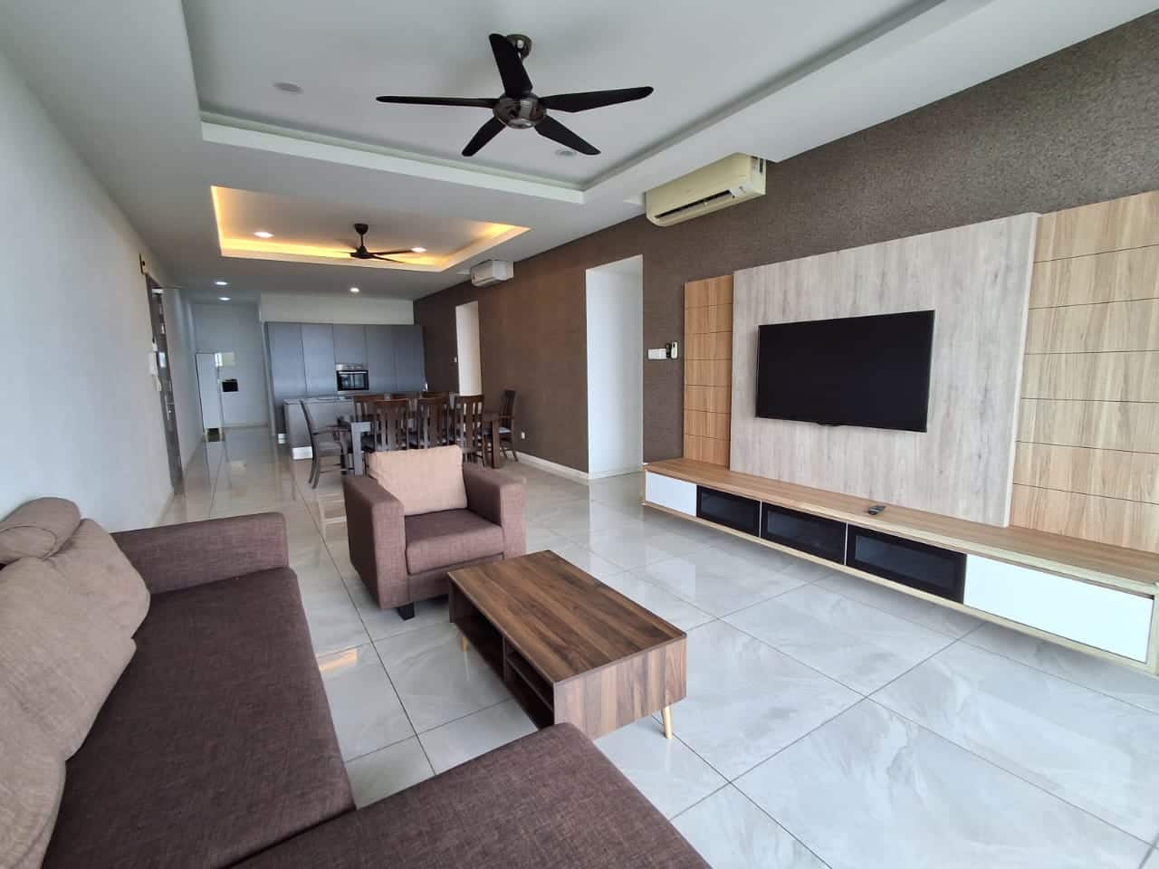 Wateredge Apartment Senibong Cove 2