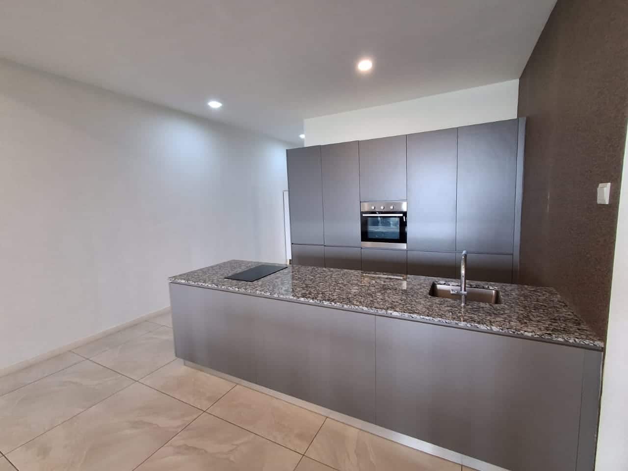 Wateredge Apartment Senibong Cove 5