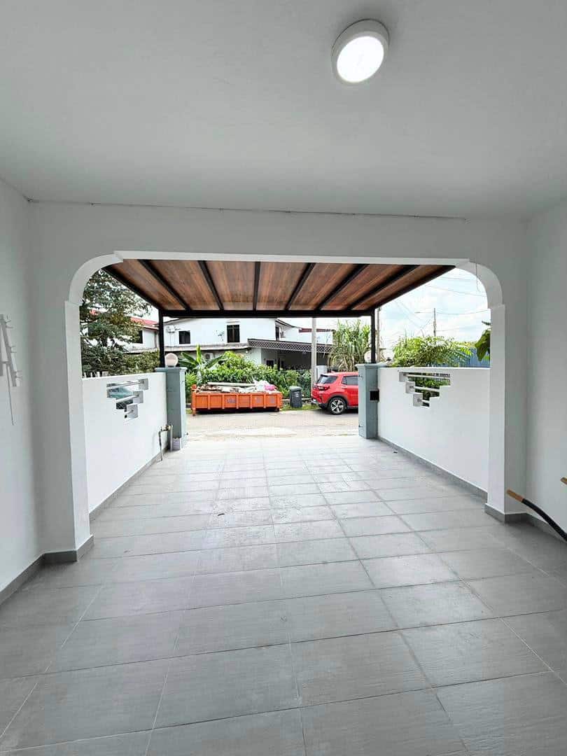 Double Storey Low Cost Jalan Keembong 47, Johor Jaya 5