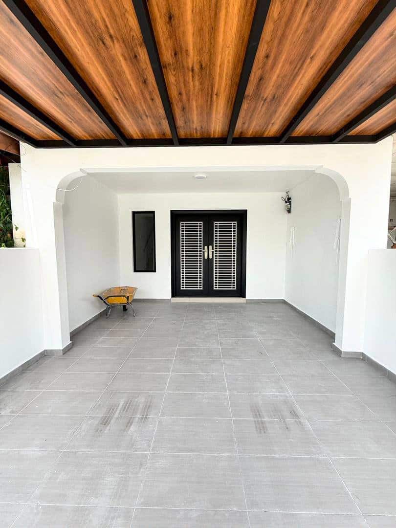 Double Storey Low Cost Jalan Keembong 47, Johor Jaya 4