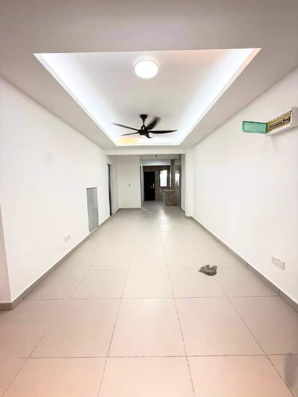 Double Storey Low Cost Jalan Keembong 47, Johor Jaya 2