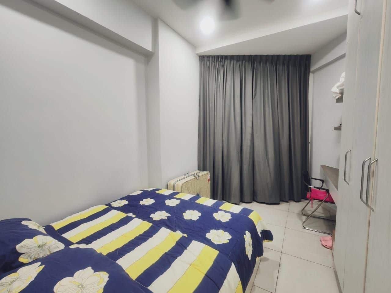 3 Bedroom Larkin 8