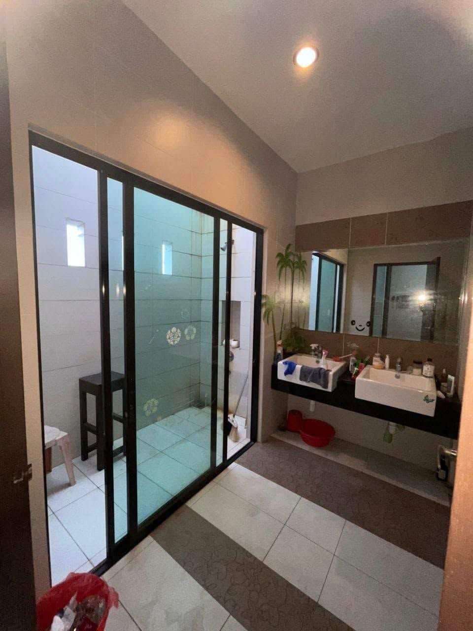3 Storey Semi-Detached Nusa Idaman 8