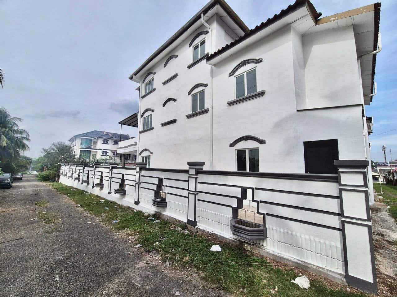 2.5 Storey Terrace Corner Lot Tmn Pulai Utama 2