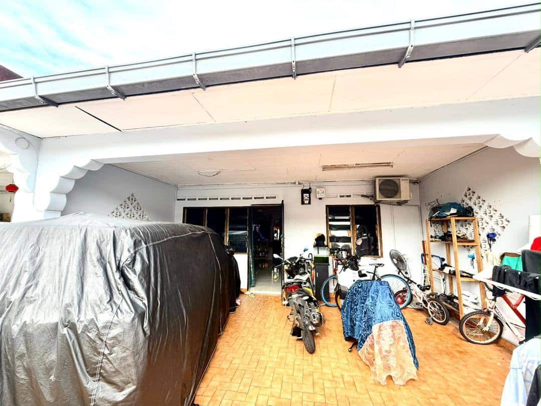Single Storey Low Cost Taman Universiti 8