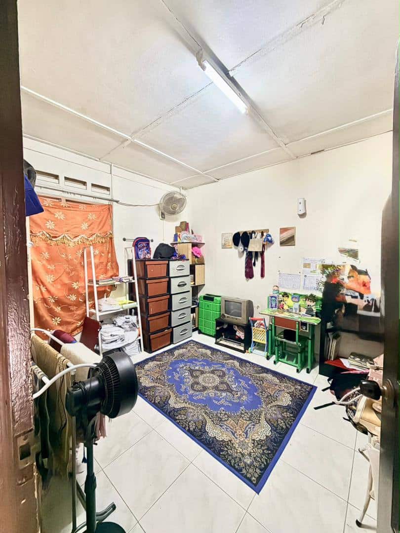 Single Storey Low Cost Taman Universiti 4