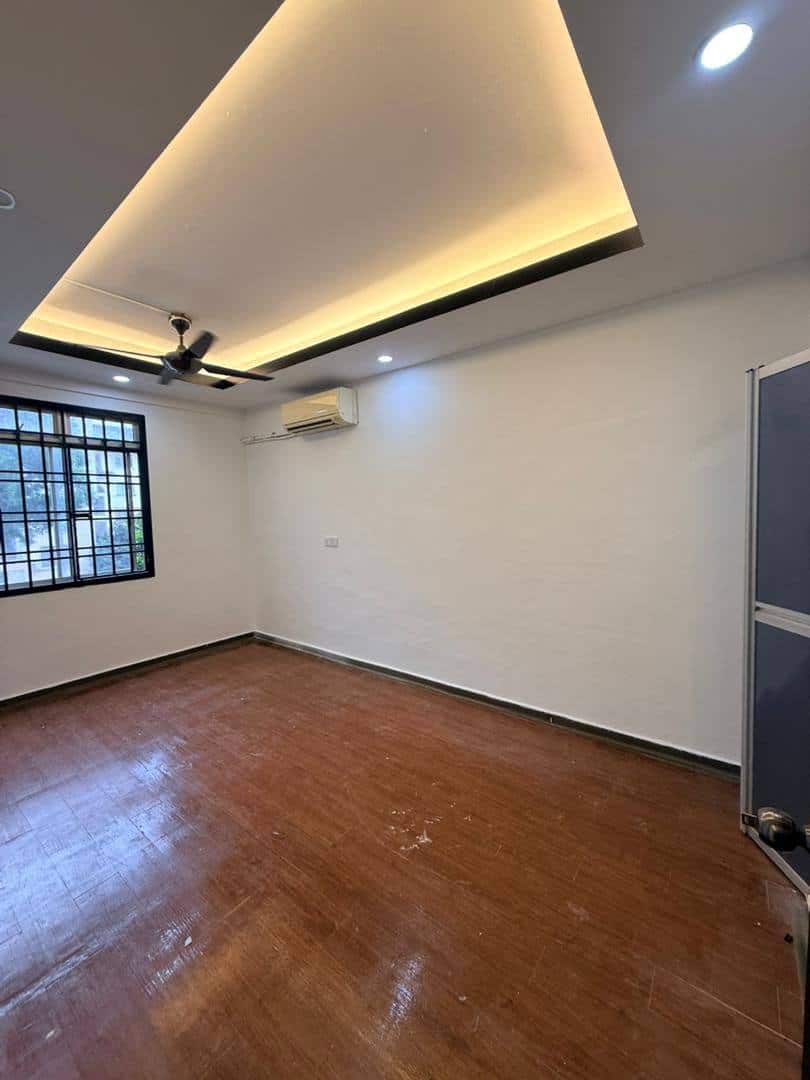 Town House Selesa Jaya 7