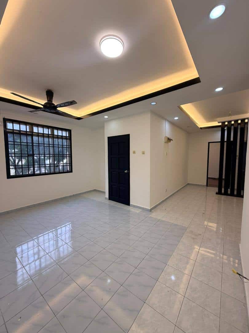 Town House Selesa Jaya 2