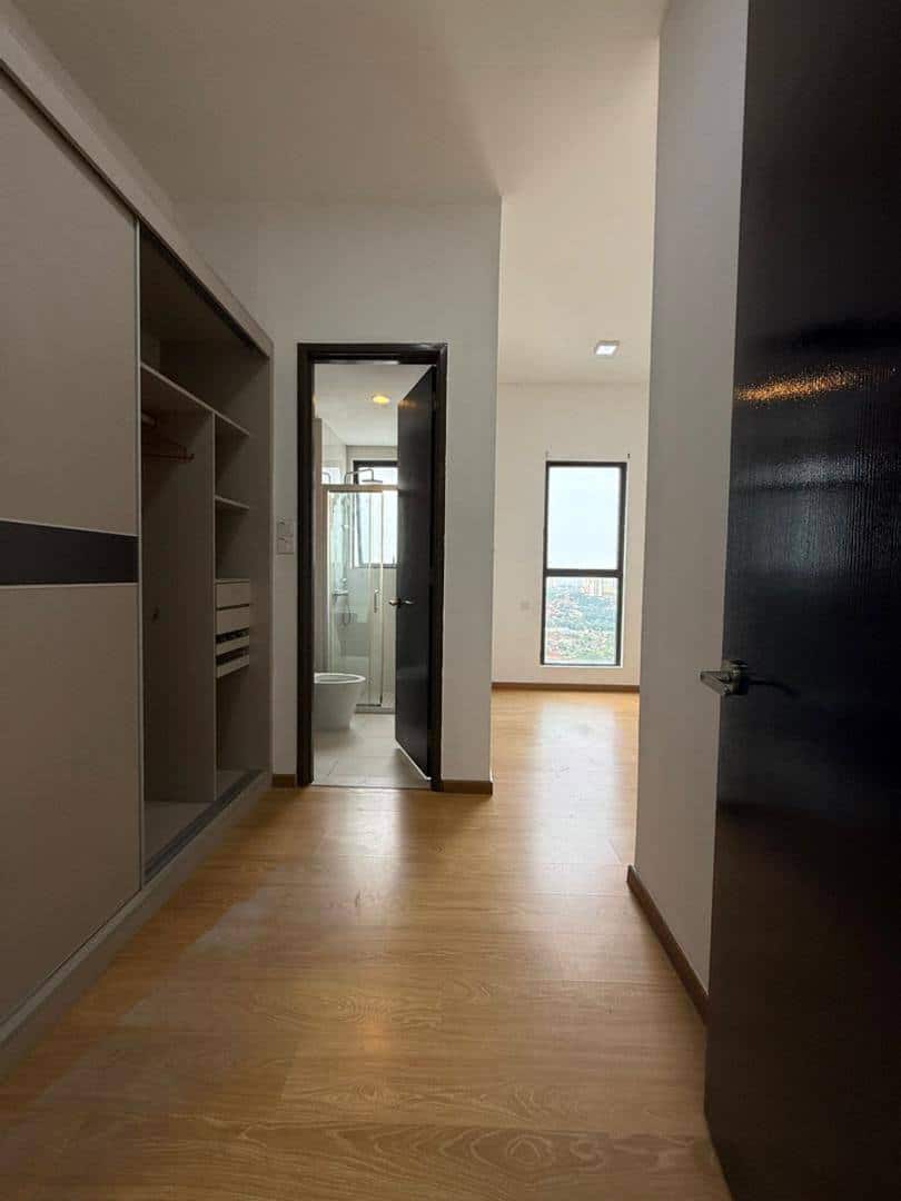 Corner Unit Country Garden @ Danga Bay 4