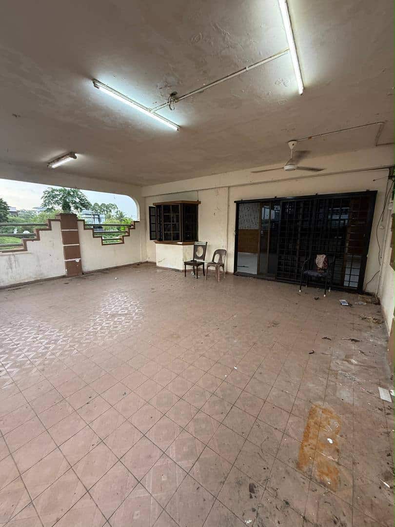 Single storey endlot Kulai Besar 4