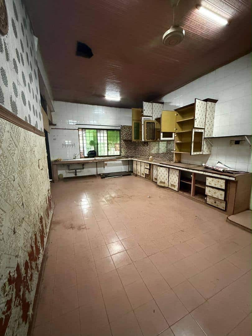 Single storey endlot Kulai Besar 6
