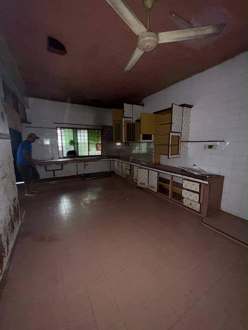 Single storey endlot Kulai Besar 5
