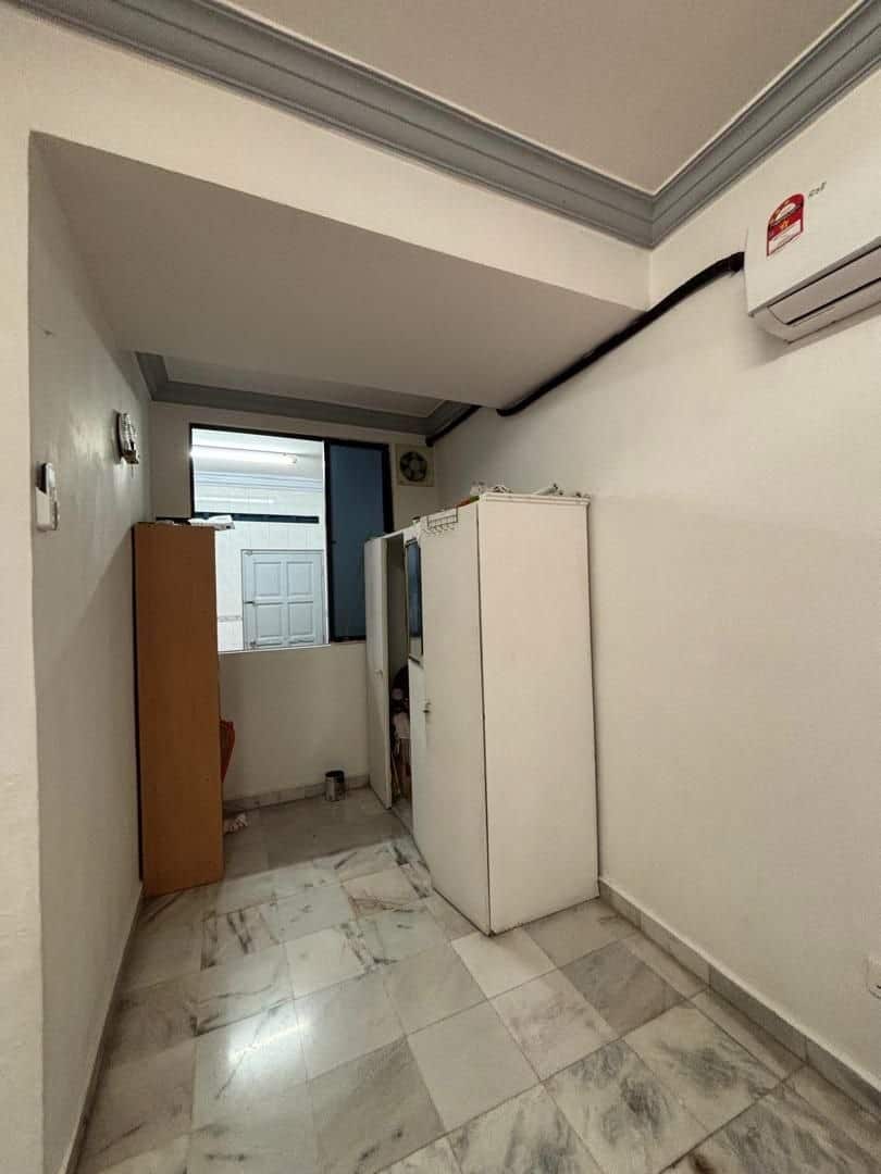 Double Storey Terrace Desa Cemerlang 7