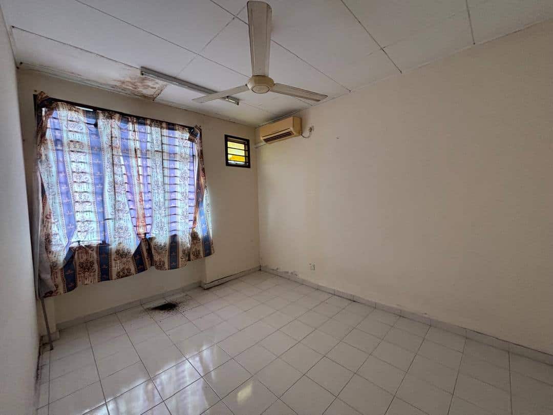 Double Storey Medium Low Cost Terrace House Taman Lagenda 6