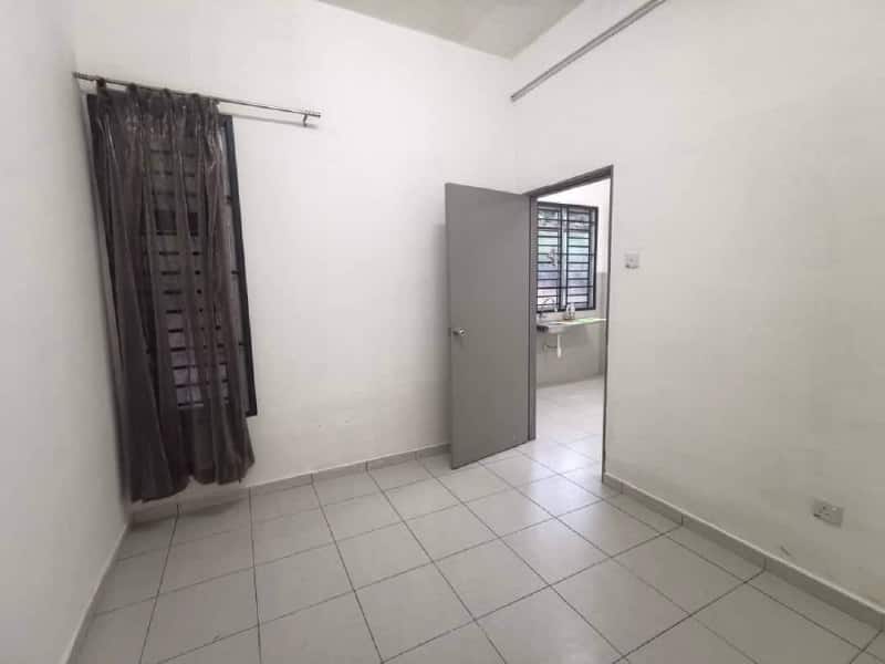 Double storey terrace house Scientex Utama 6