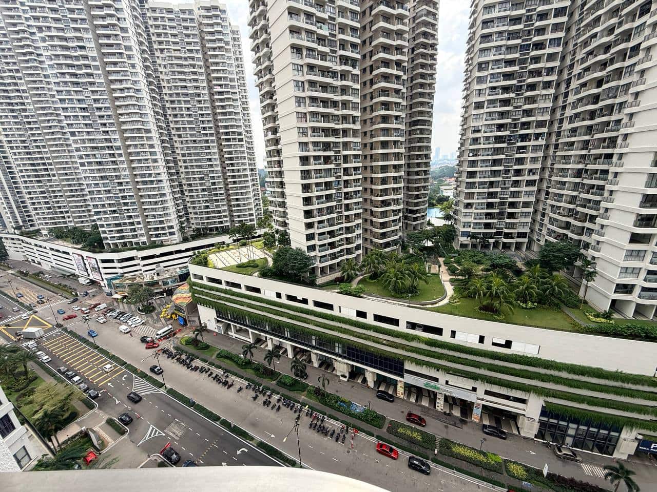 Condo Country Garden Danga Bay 2