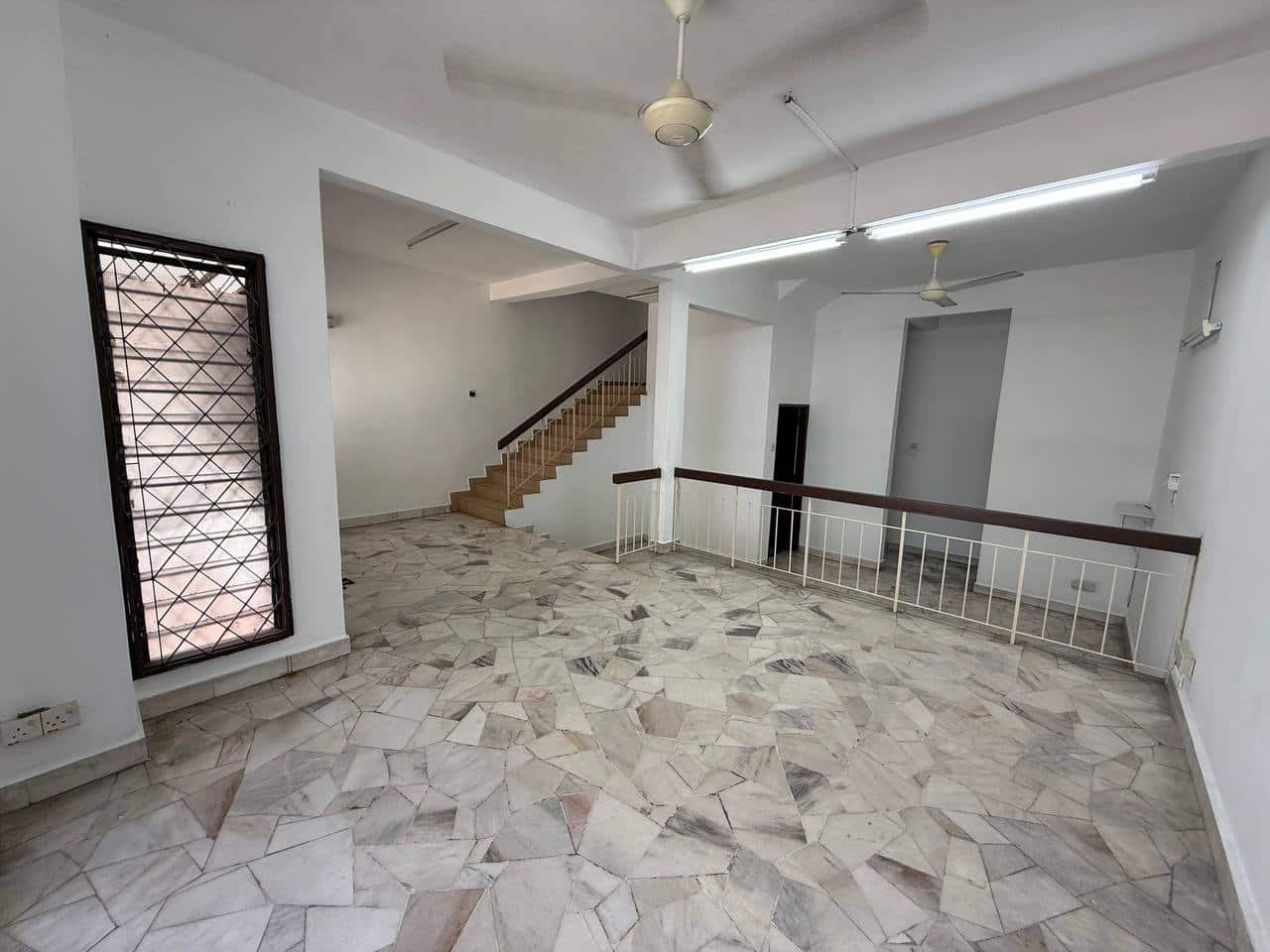 Double Storey Taman Suria Jalan Suria 1