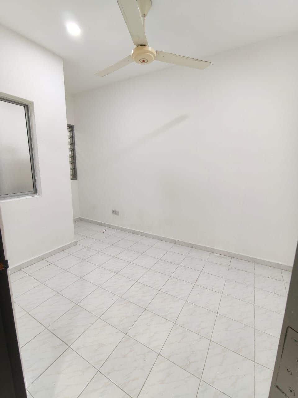 Double Storey Terrace House Bandar Seri Alam 3