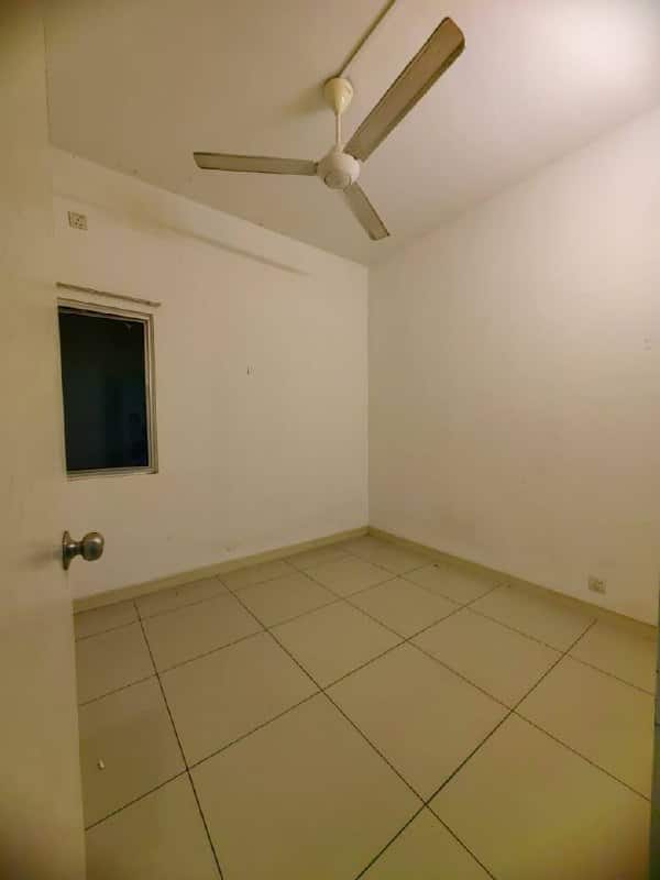 Condominium Greenfield Regency 5